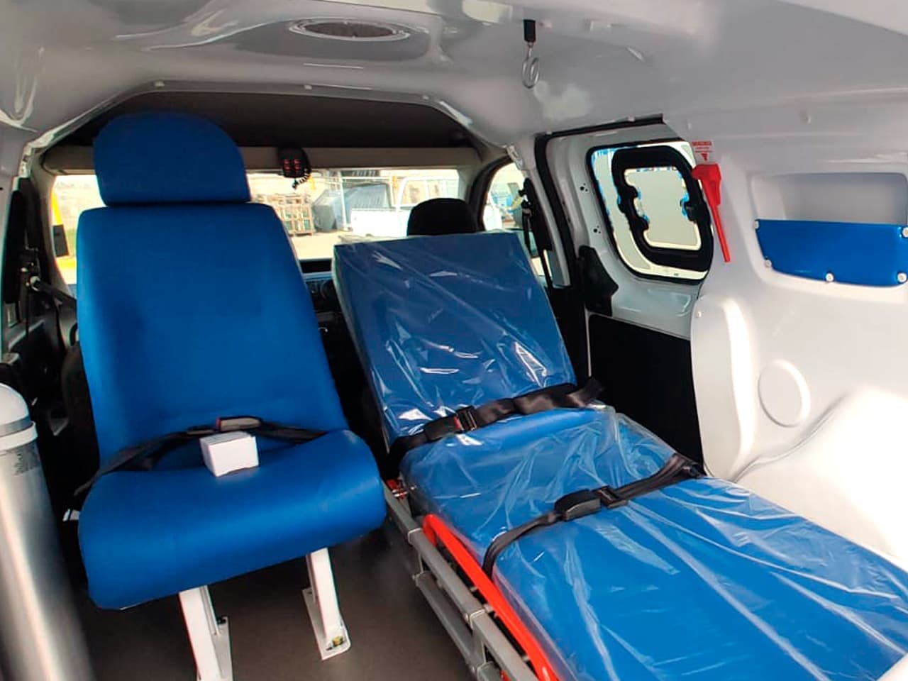 Interior 3 de Ambulancia de Traslado