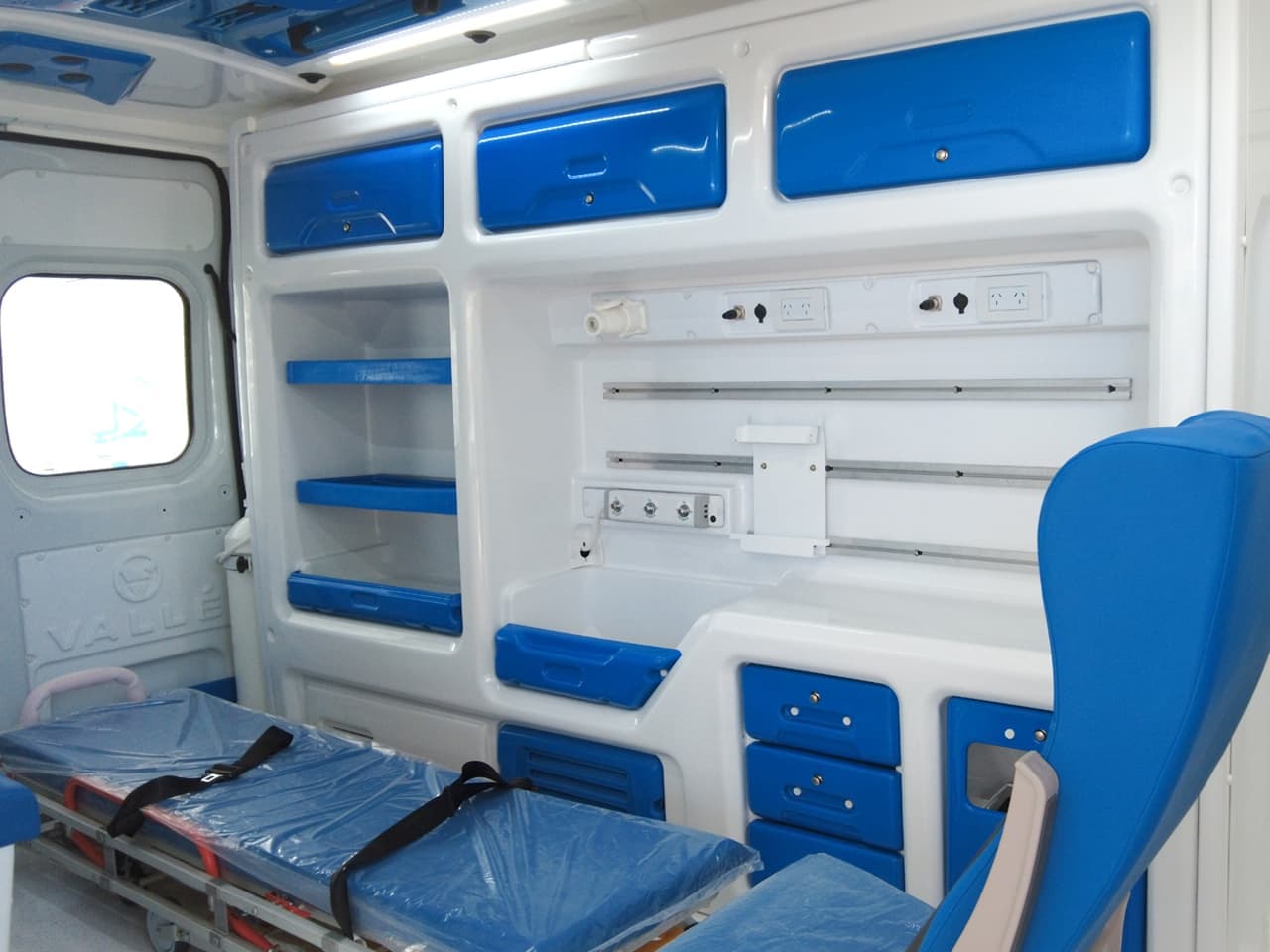 Interior 1 de Ambulancia UTIM