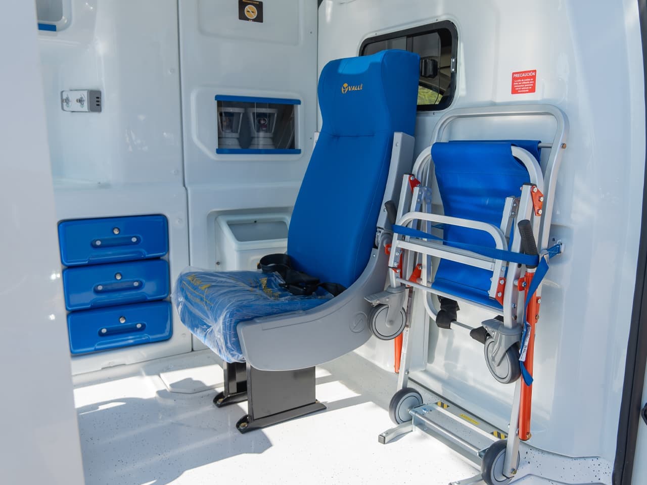 Interior 4 de Ambulancia UTIM