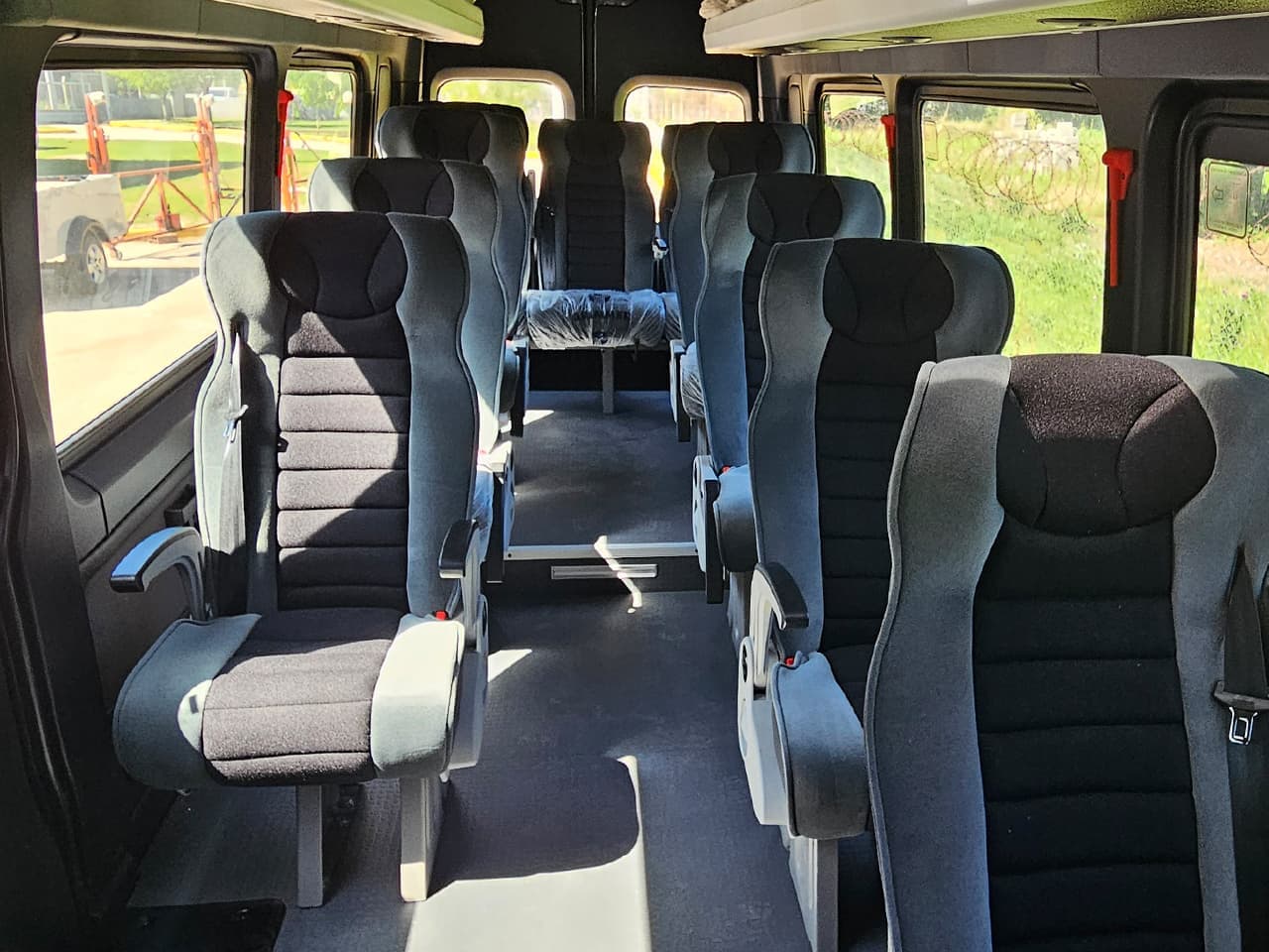 Interior 1 de Minibús